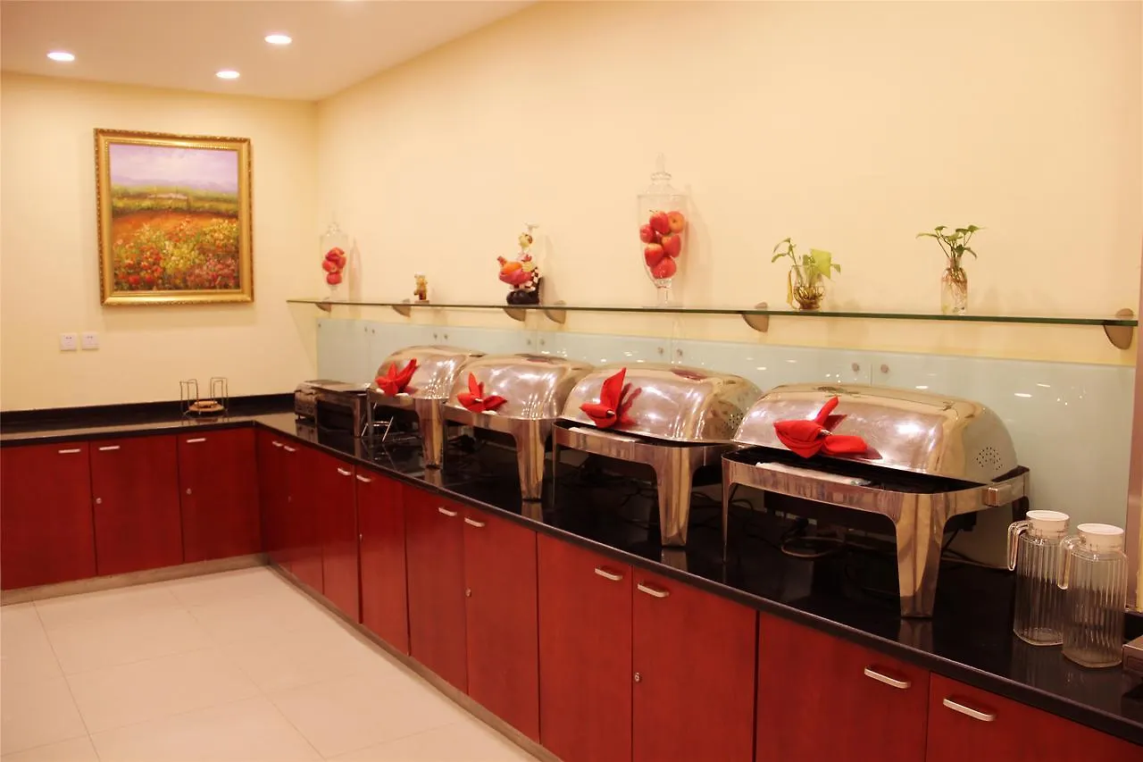 Starway Hotel Dalian Fengyang No.5 Holiday 3*,